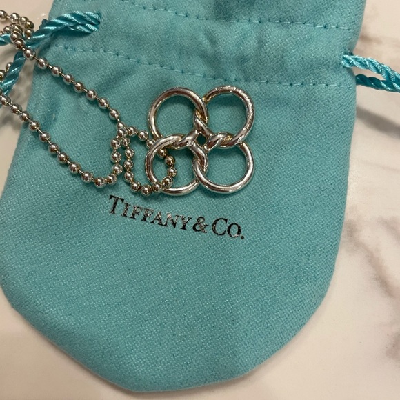 Tiffany & Co Peretti Quadrifoglio Pendant - Picture 4 of 8